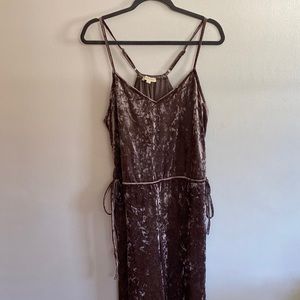 Crushed Velvet and still super casual or even for a daily super fun day.